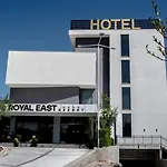 Royal East 酒店