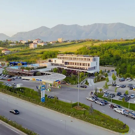 Royal East Mjull-Bathore