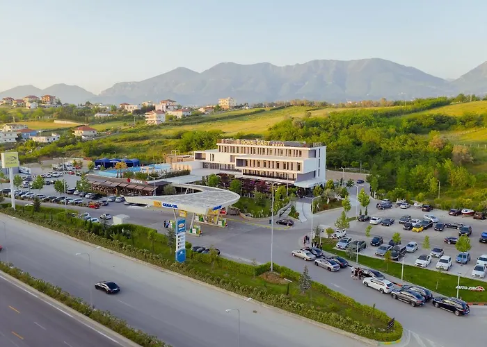 Royal East Mjull-Bathore