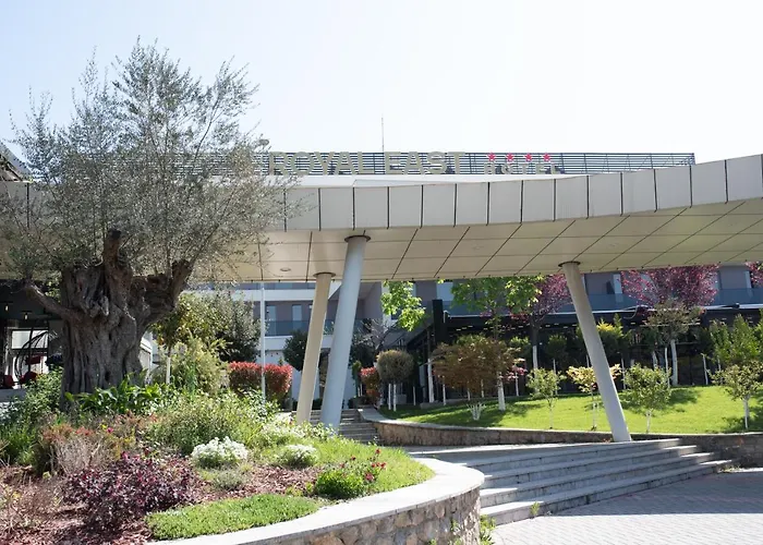 Royal East Szálloda 4*