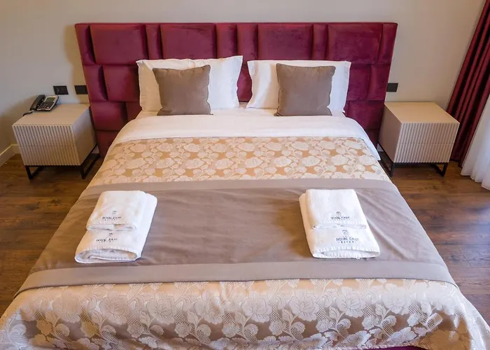 Royal East Mjull-Bethore