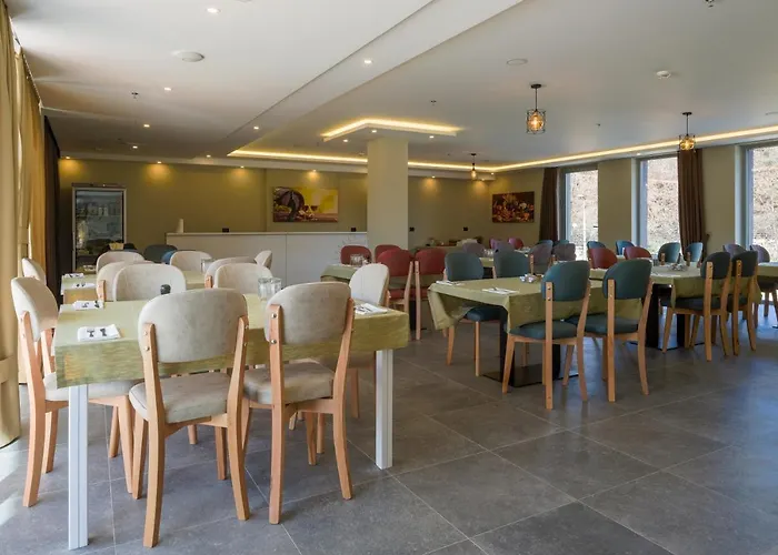 Royal East Szálloda 4*