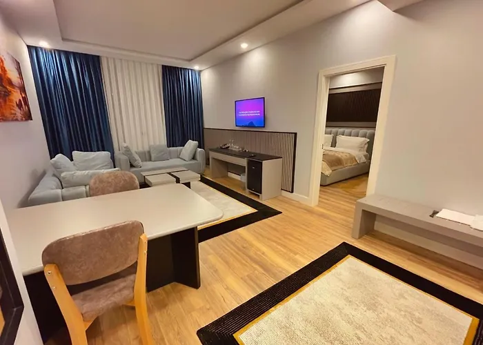 Hotel Royal East Mjull-Bathore