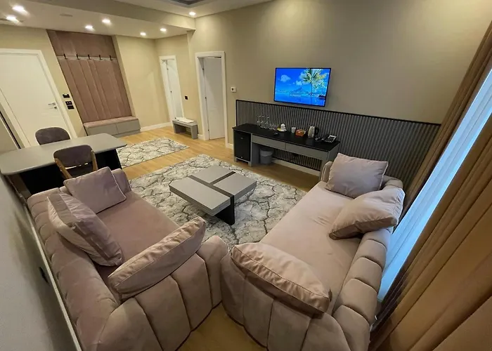 Royal East 4* Mjull-Bethore