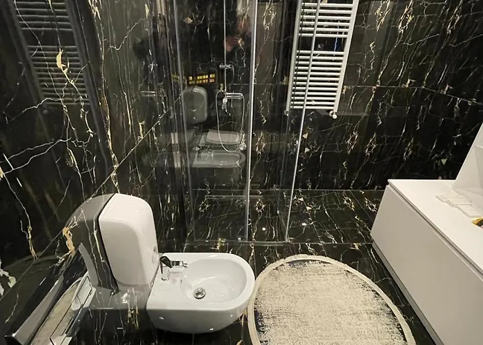 Royal East Szálloda