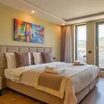 Hotel Royal East 4*