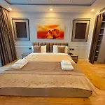 Royal East Hotel Mjull-Bathore