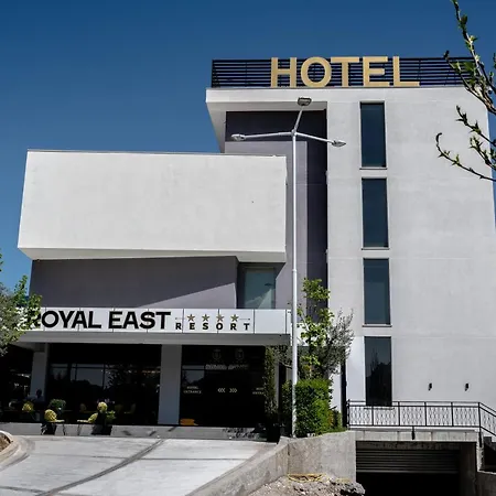 Royal East 호텔