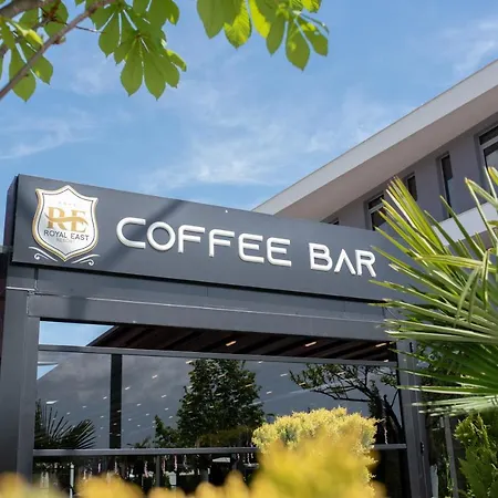 Hotell Royal East 4*