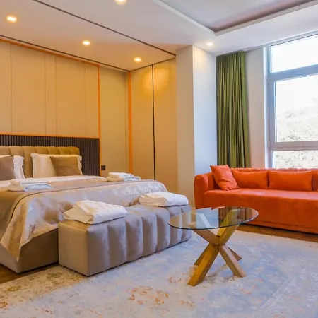Hotel Royal East