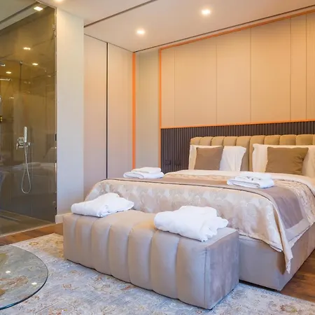 Royal East 4* 티라나