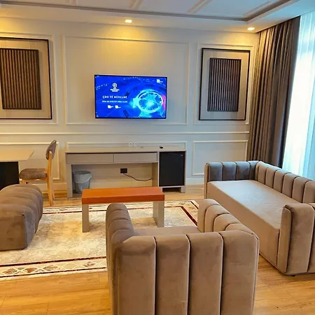 Royal East 4* 티라나