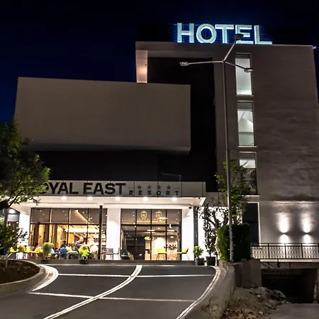 Royal East Mjull-Bethore