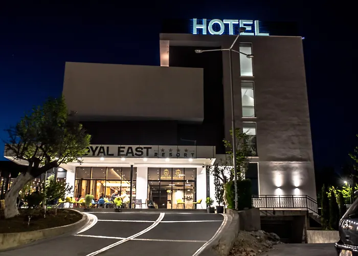 Royal East Mjull-Bethore